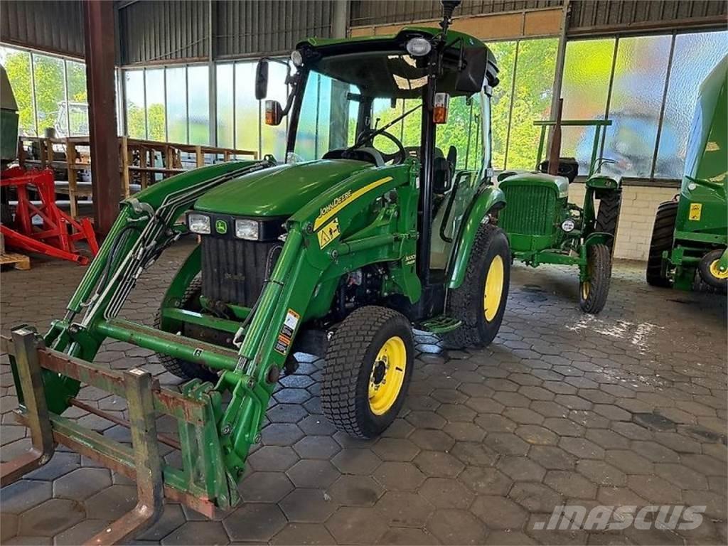 John Deere 3320 Traktorer