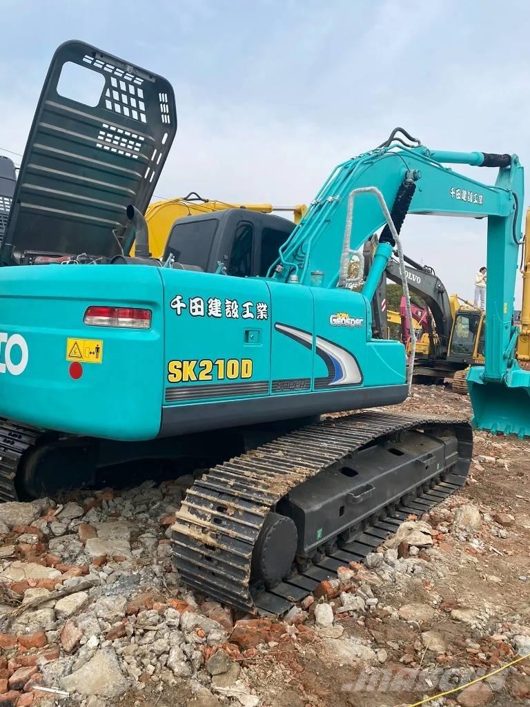 Kobelco 210 Gravemaskiner på larvebånd