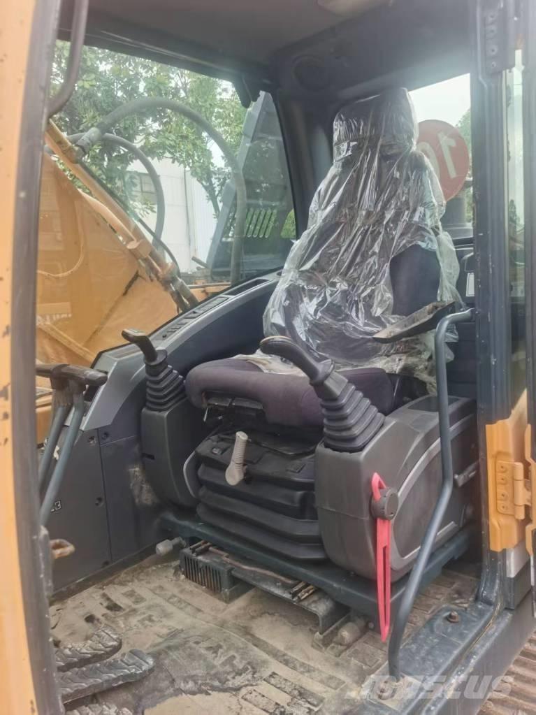 Hyundai R220LC-9S Gravemaskiner på larvebånd
