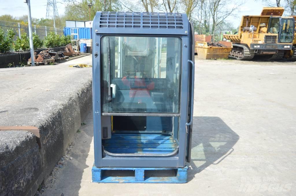 Hanix H 22 cab Minigravemaskiner