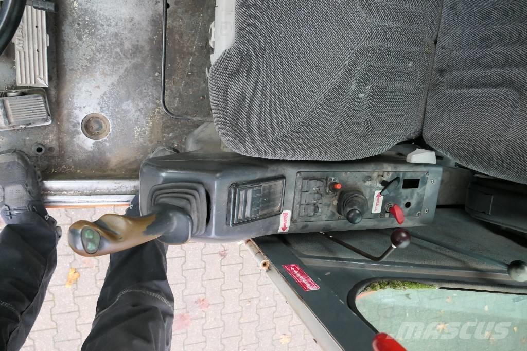 Atlas 1304 K Gravemaskiner på hjul