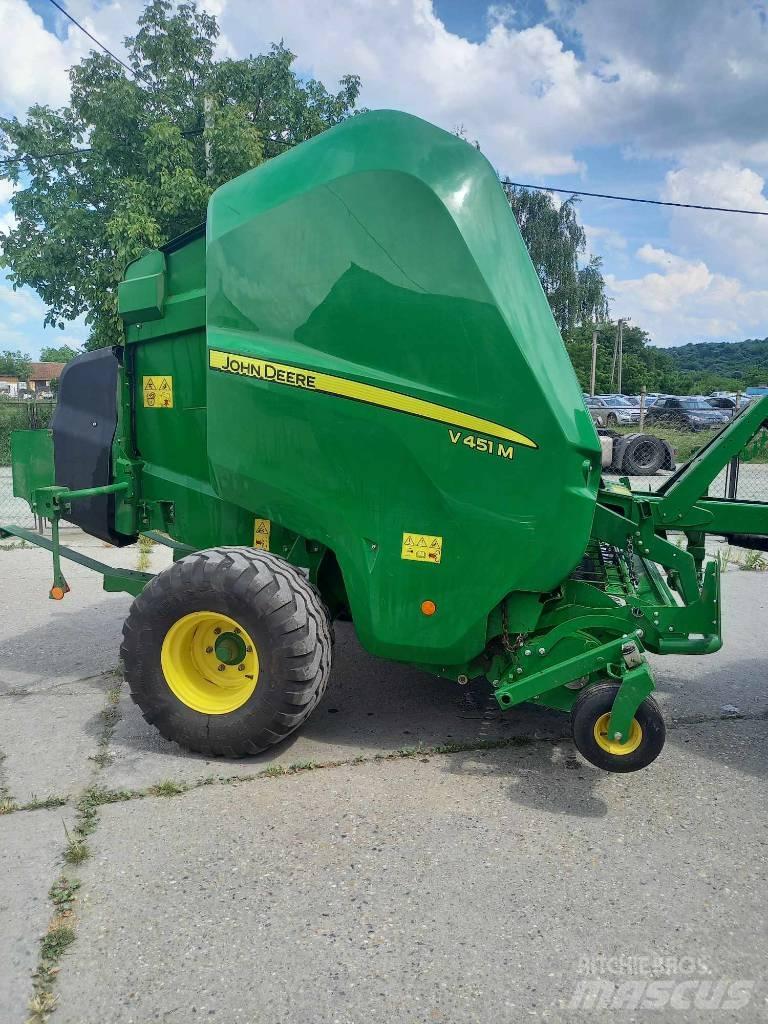 John Deere V451M Rundballe-pressere