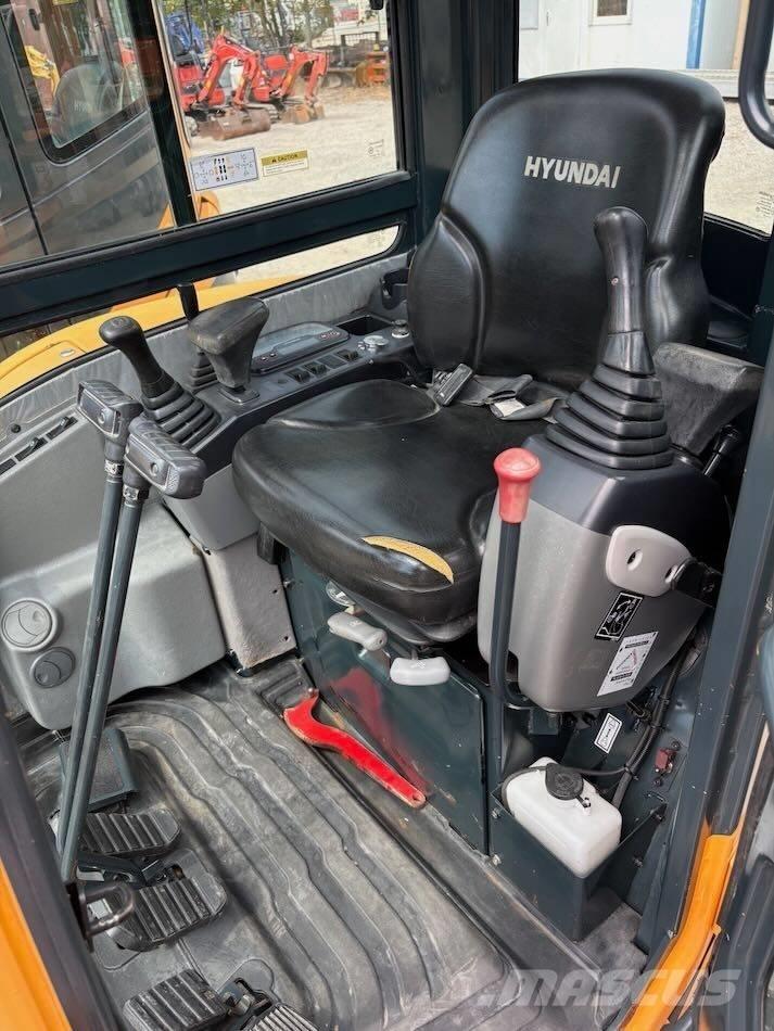 Hyundai R25Z-9 AK Minigravemaskiner