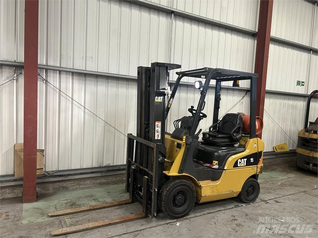 CAT GP15NT LPG gaffeltrucks