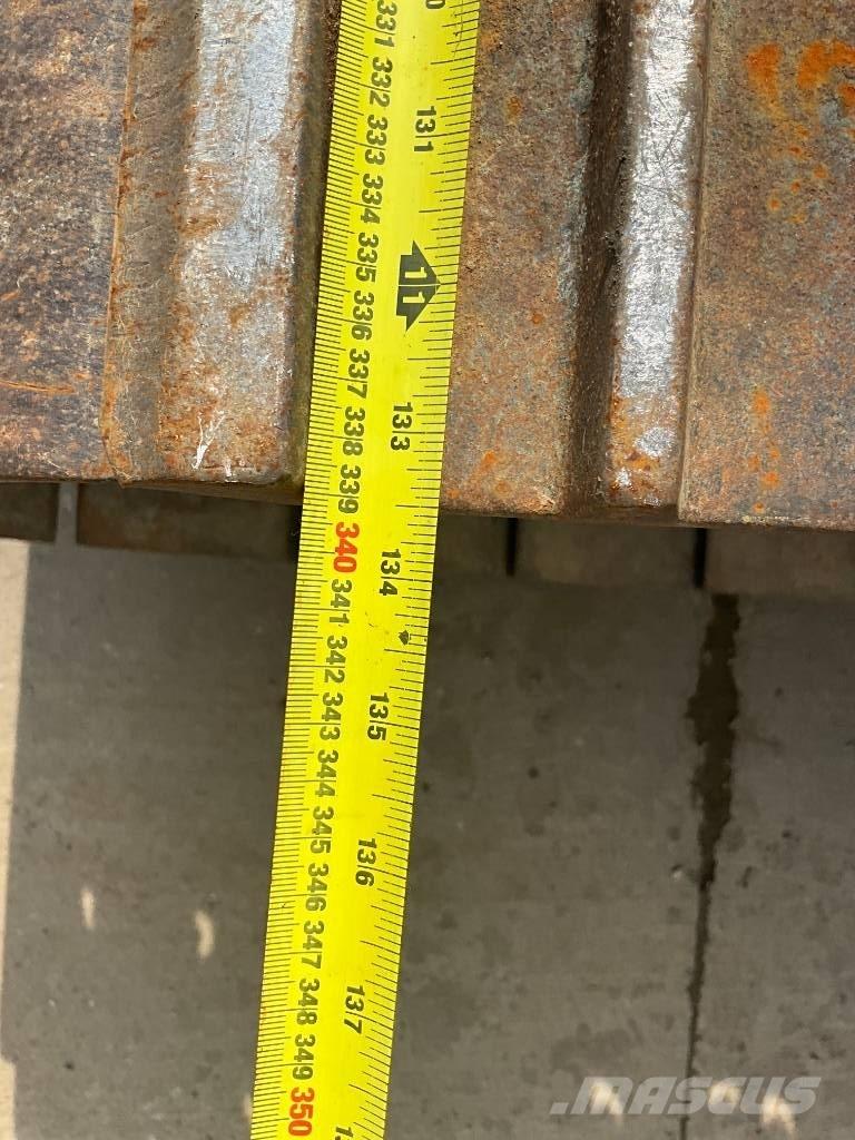 Hitachi ZX 250 LC-6 Gravemaskiner med lang gravebom