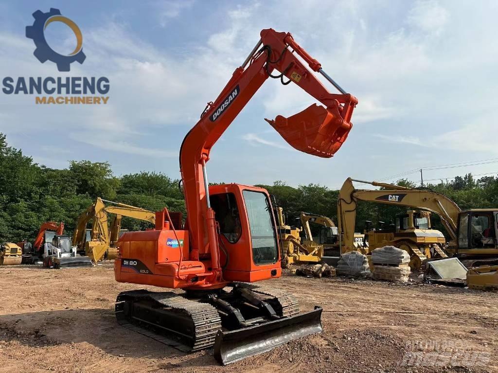 Doosan DH 80 Midi-gravemaskiner 7t - 12t
