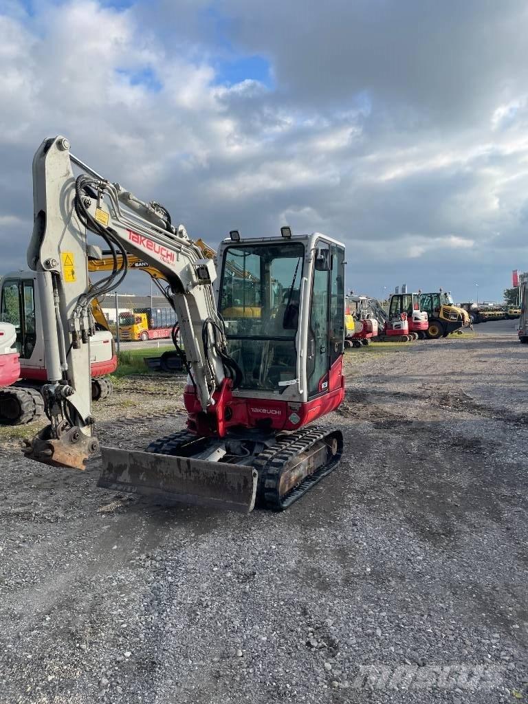 Takeuchi TB 230 Minigravemaskiner