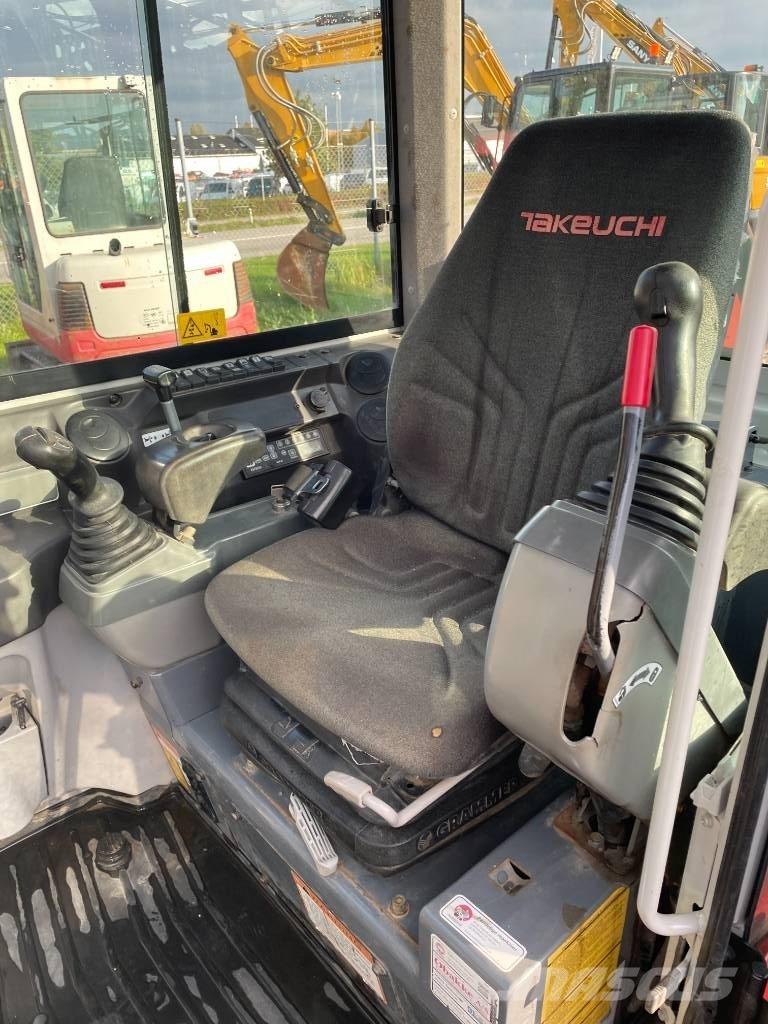 Takeuchi TB 230 Minigravemaskiner