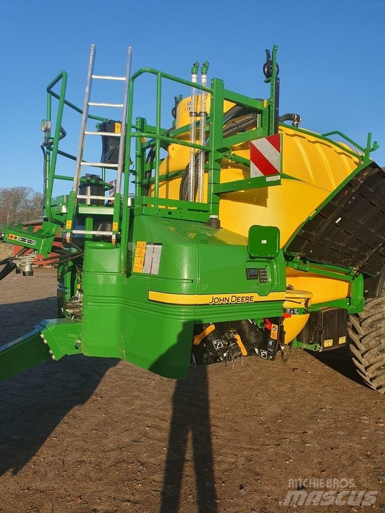 John Deere R975 i Trailersprøjter