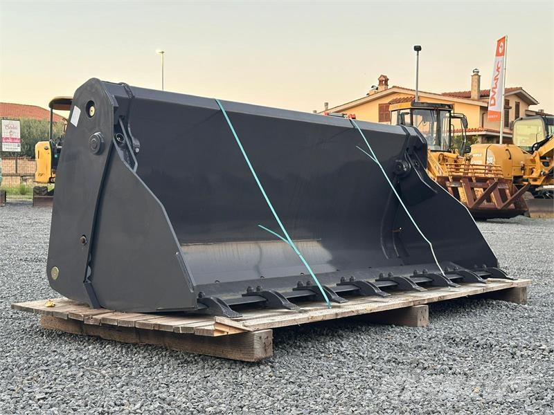 New Holland 220 Skovle