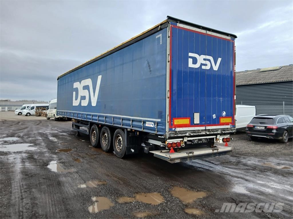Schmitz 3aks Semi-trailer med Gardinsider