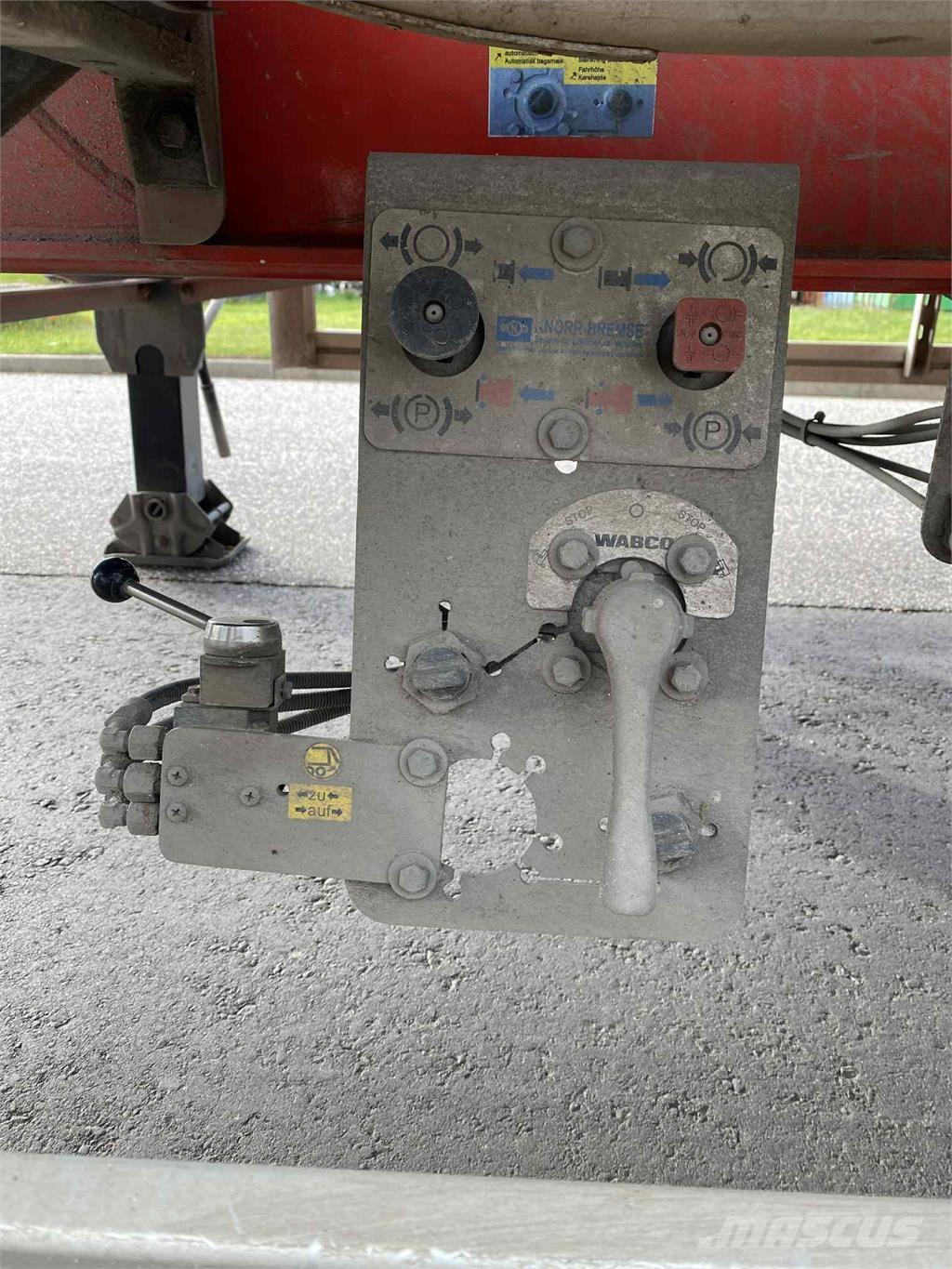 Kel-Berg 83m3 Semi-trailer med tip