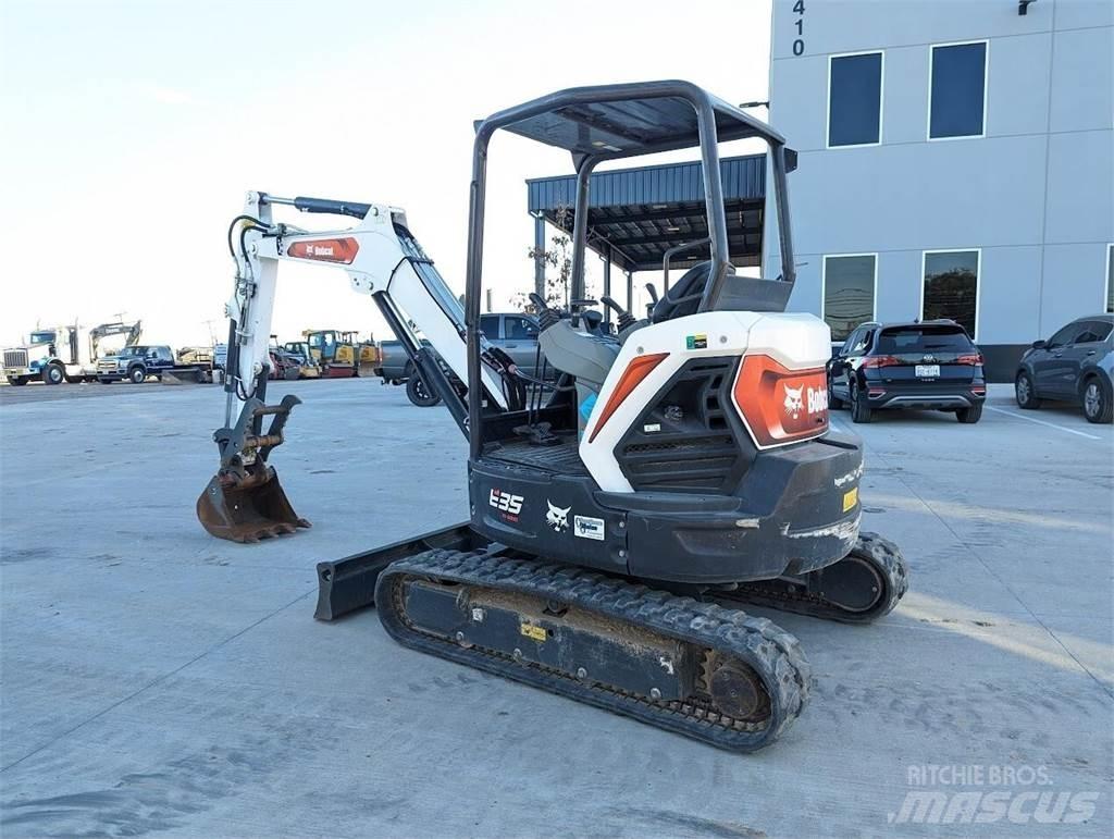 Bobcat E35R2 Minigravemaskiner
