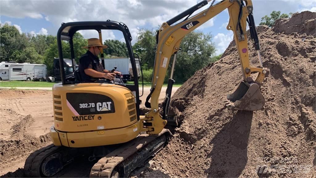 CAT 302.7D CR Minigravemaskiner