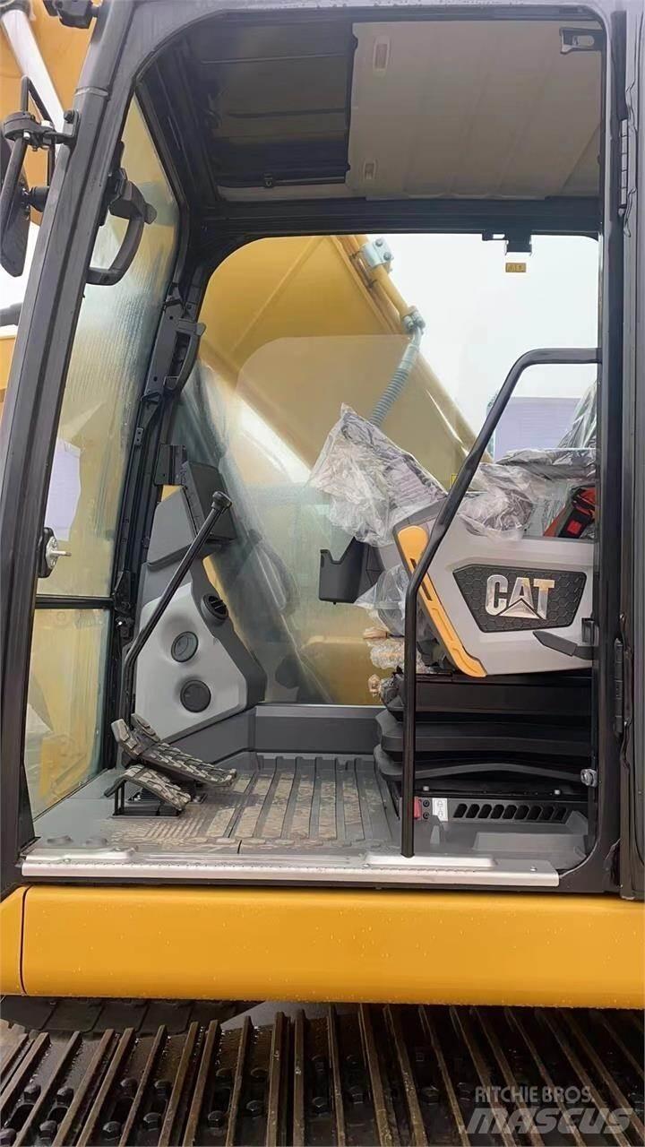CAT 320 Gravemaskiner på larvebånd