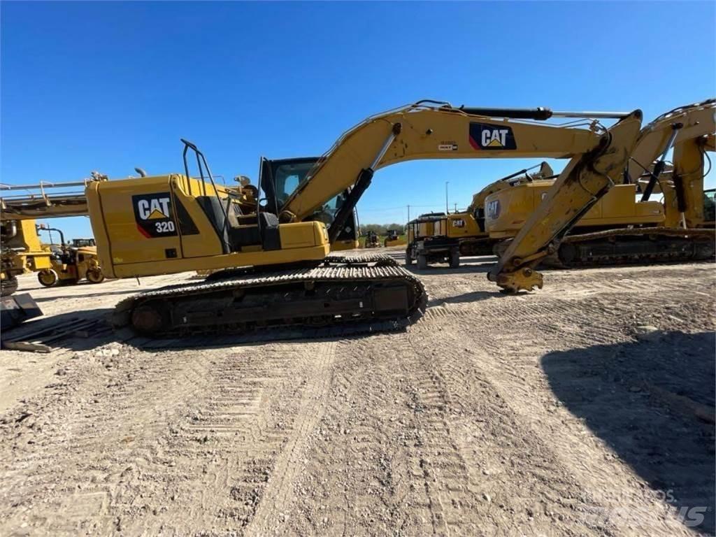 CAT 320 Gravemaskiner på larvebånd
