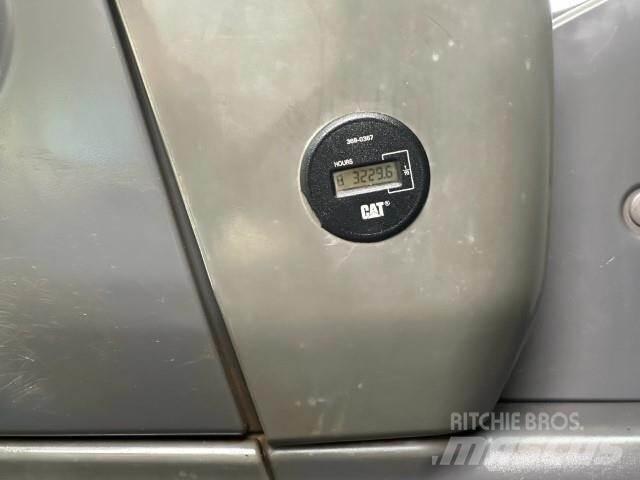 CAT 320DL Gravemaskiner på larvebånd