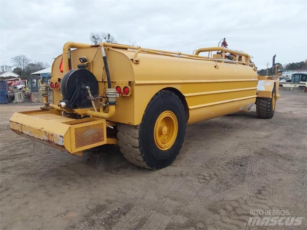 CAT 613C Tankanhængere