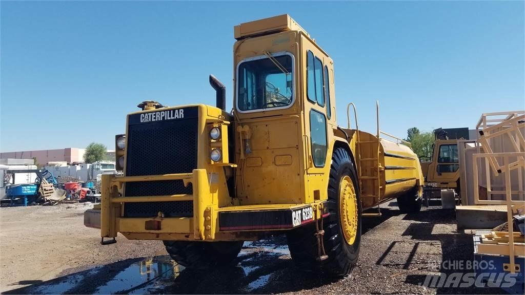 CAT 623B Tankanhængere