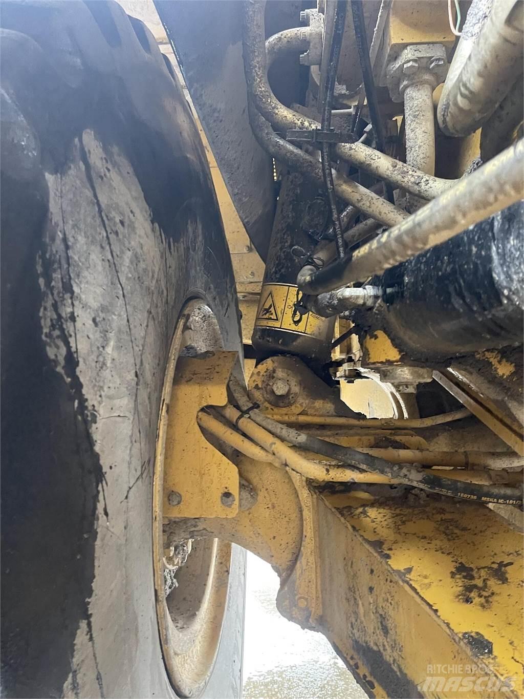 CAT 745C Terrængående lastbiler