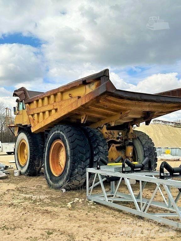 CAT 777B Terrængående lastbiler