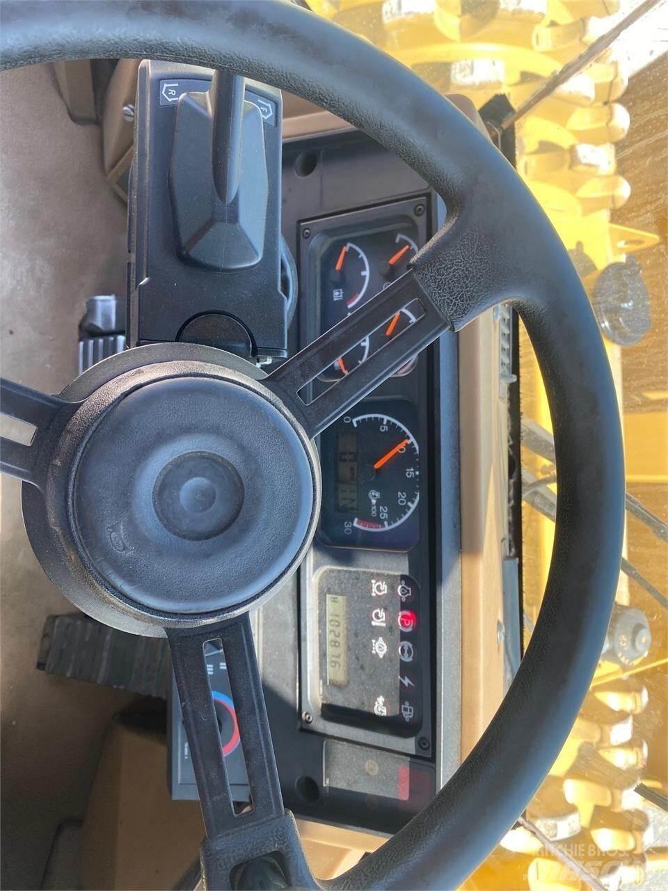 CAT 815F Affaldskompaktorer