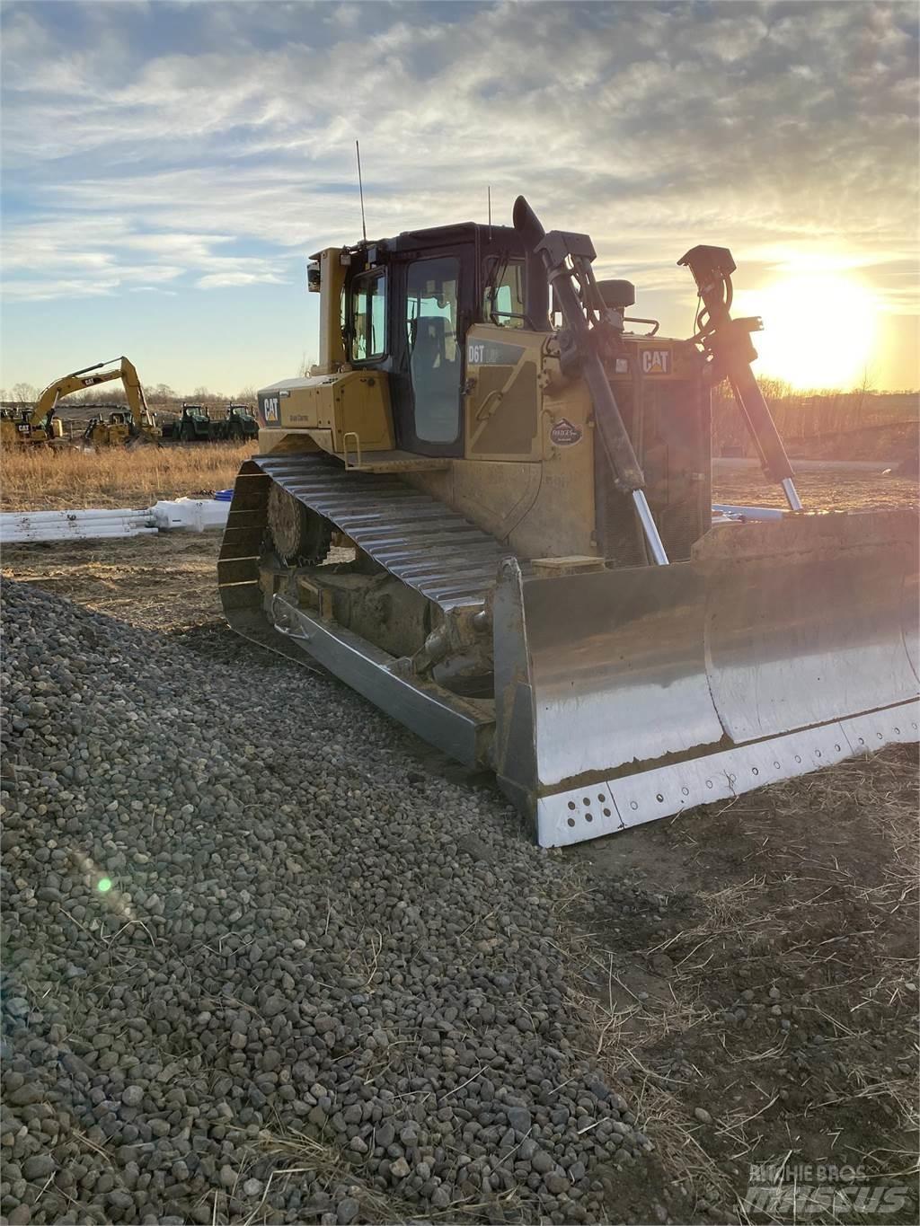 CAT D6T LGP Bulldozer på larvebånd
