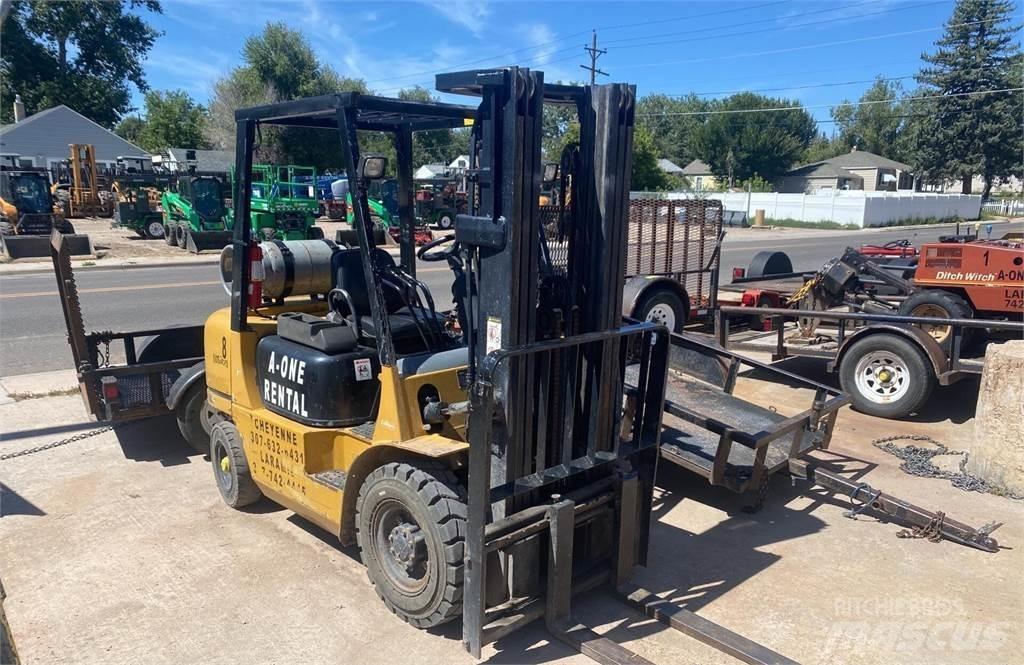 CAT GP25K Gaffeltrucks - andre