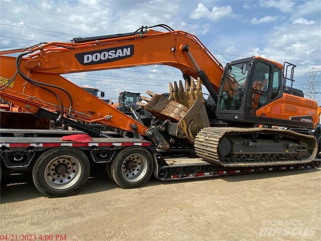Develon DX300 LC-5 Gravemaskiner på larvebånd