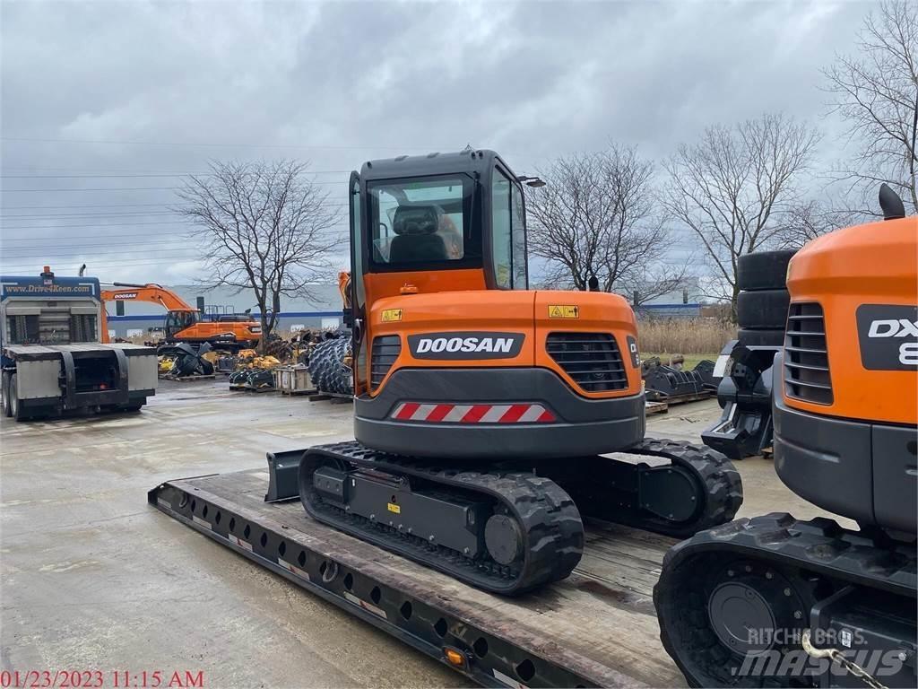 Develon DX62R-3 Gravemaskiner på larvebånd