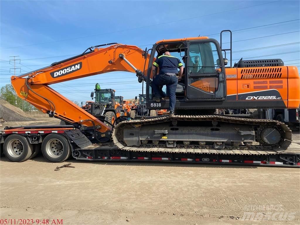 Doosan DX225 LC-5 Gravemaskiner på larvebånd