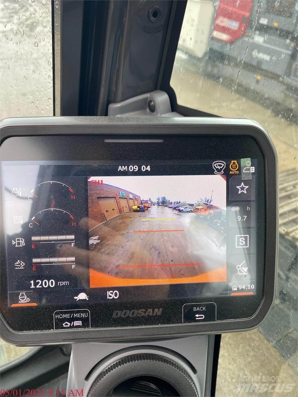 Doosan DX300 LC Gravemaskiner på larvebånd