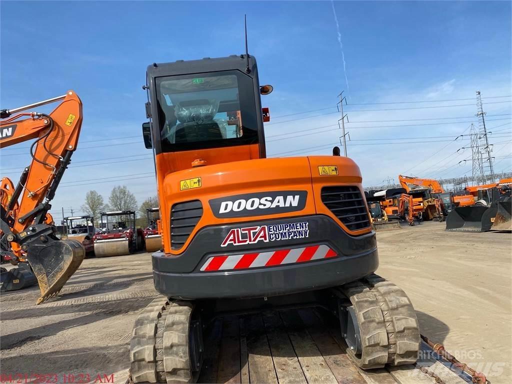 Doosan DX63-3 Gravemaskiner på larvebånd