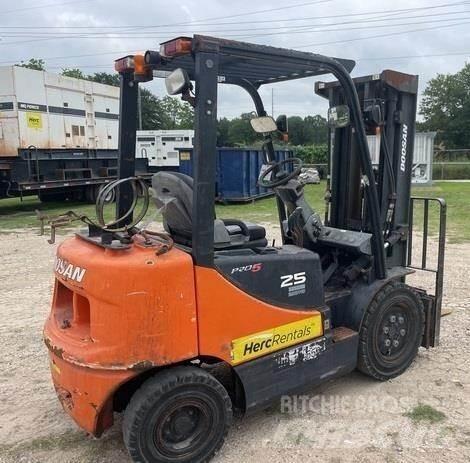 Doosan G25P-5 Gaffeltrucks - andre