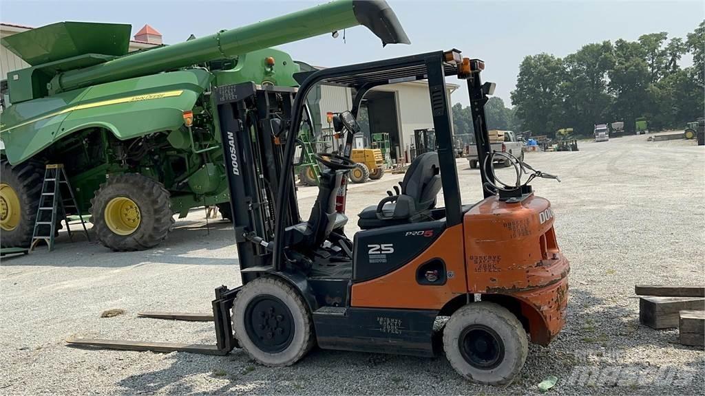 Doosan G25P-5 Gaffeltrucks - andre