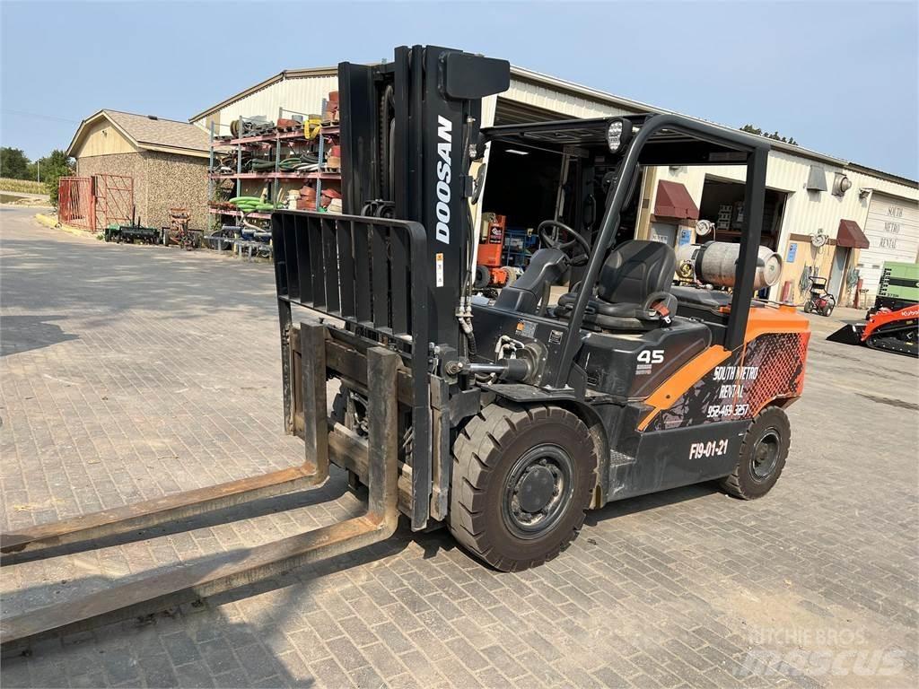 Doosan G45S-7 Gaffeltrucks - andre
