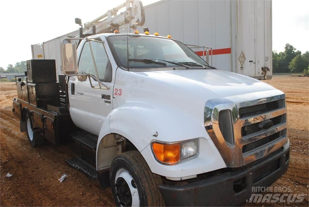 Ford F650 Forsvar/Miljø