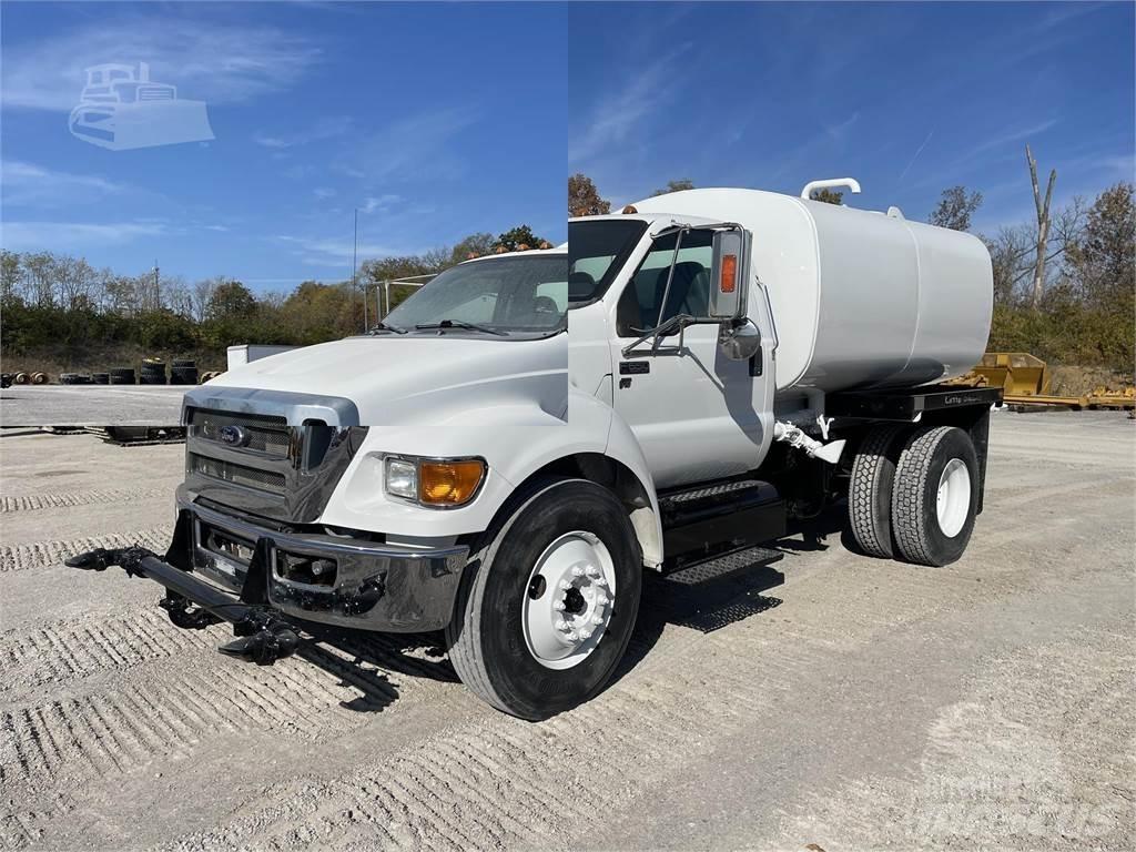 Ford F650 XL SD Tankvogne - vand