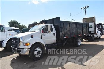 Ford F750 Lastbiler med tip