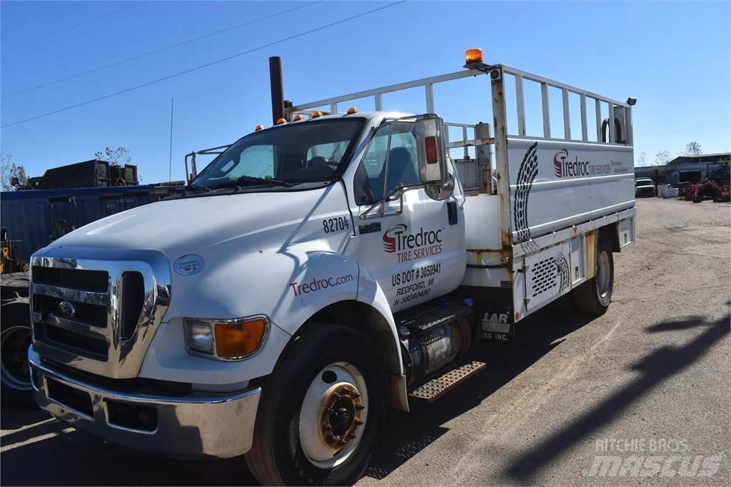 Ford F750 Forsvar/Miljø