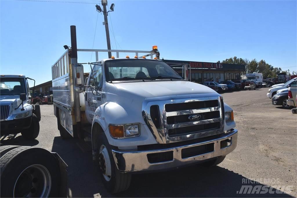 Ford F750 Forsvar/Miljø