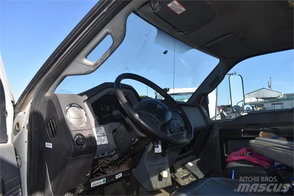 Ford F750 Forsvar/Miljø