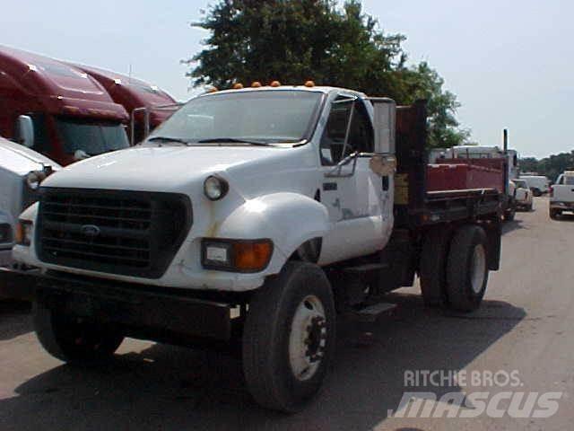 Ford F750 Lastbiler med tip