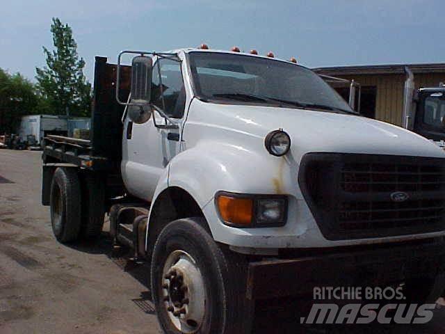 Ford F750 Lastbiler med tip