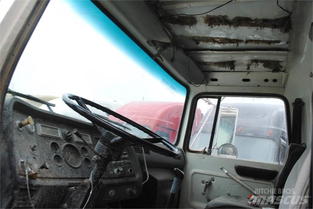 Ford L8000 Betonbiler
