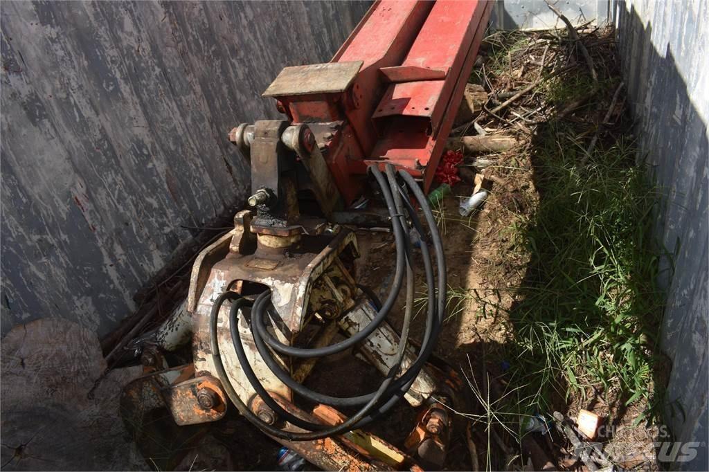 Ford L9000 Lastbil med kran