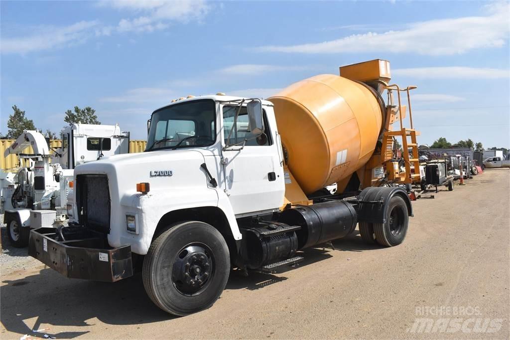Ford LN7000 Betonbiler