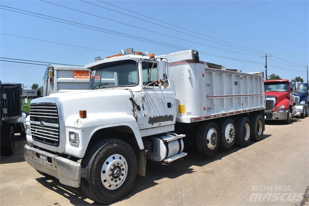 Ford LT9000 Lastbiler med tip