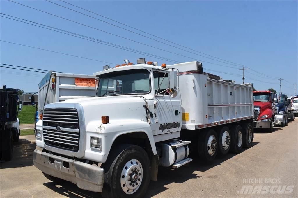 Ford LT9000 Lastbiler med tip