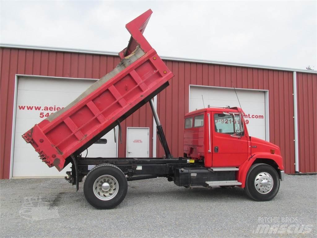 Freightliner FL70 Lastbiler med tip